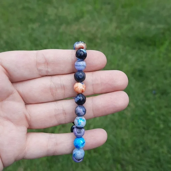 Multicolor fire agate 8mm bracelet - Picture 4 of 4